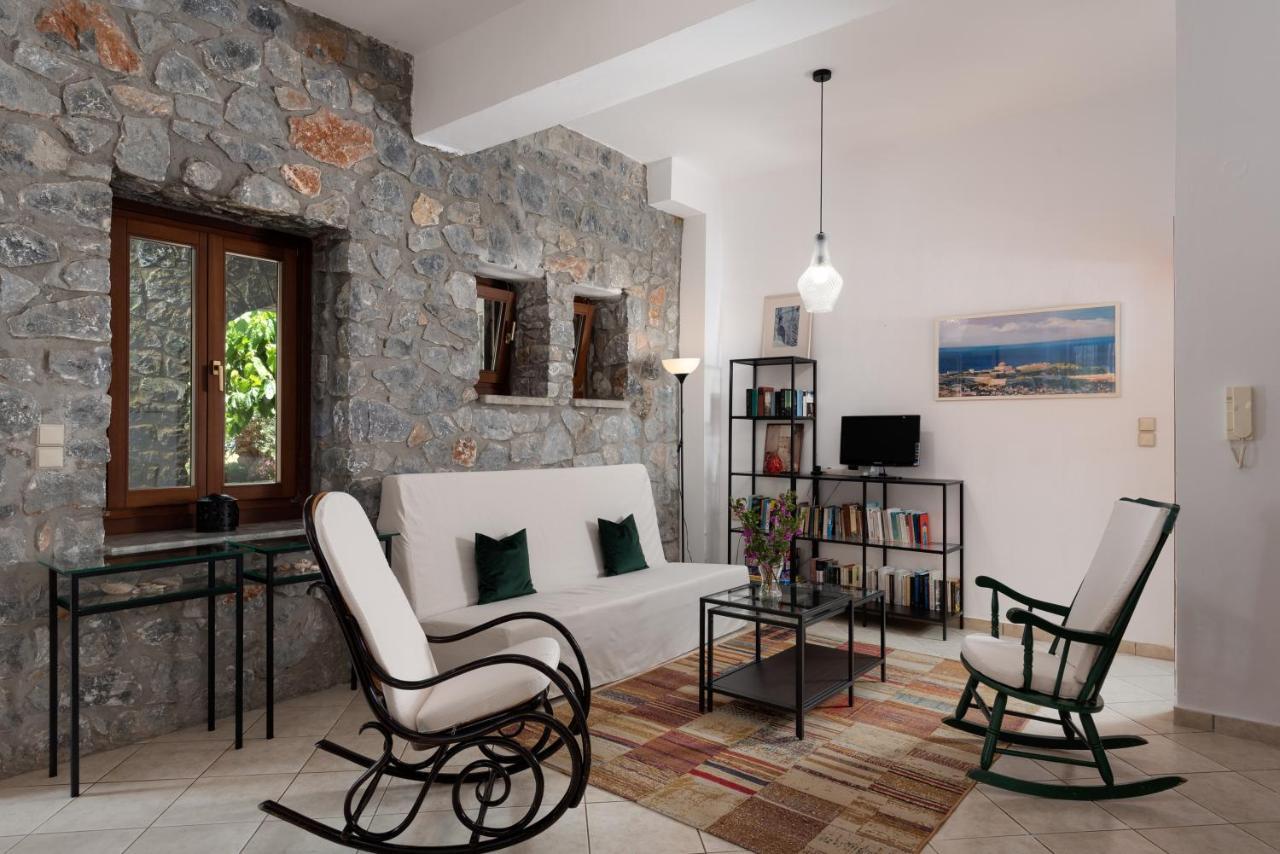 Aura Traditional Apartment Prinés エクステリア 写真