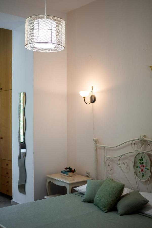 Aura Traditional Apartment Prinés エクステリア 写真
