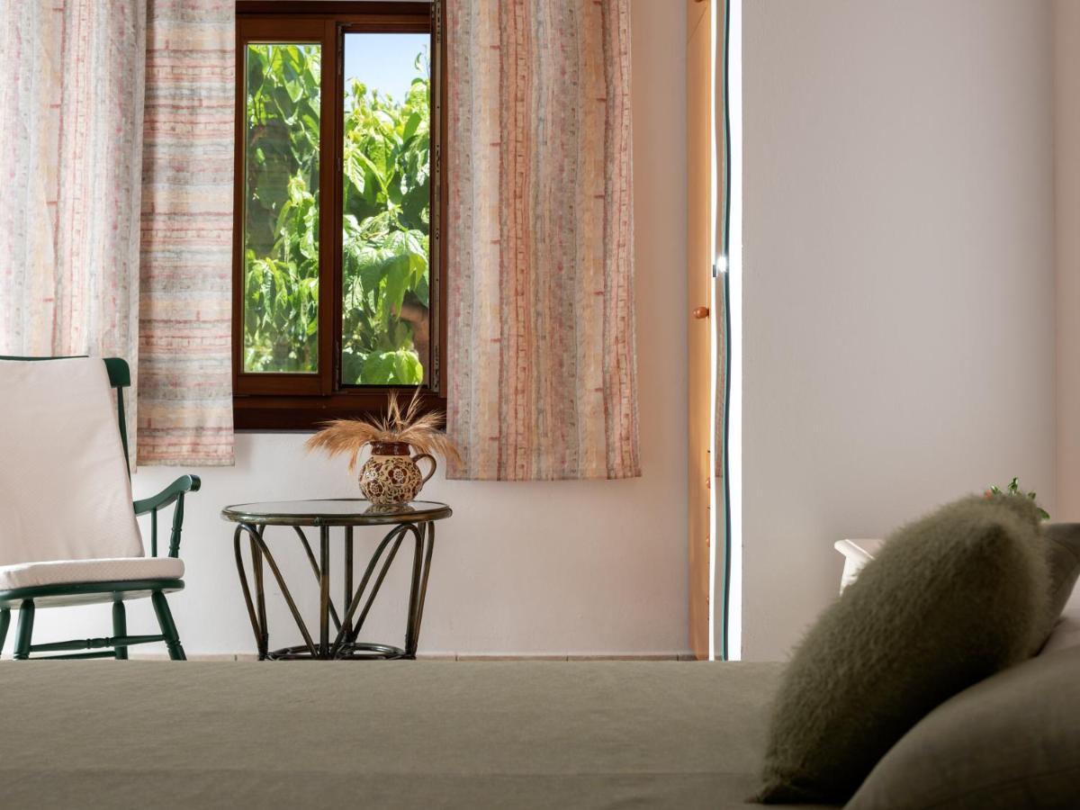 Aura Traditional Apartment Prinés エクステリア 写真