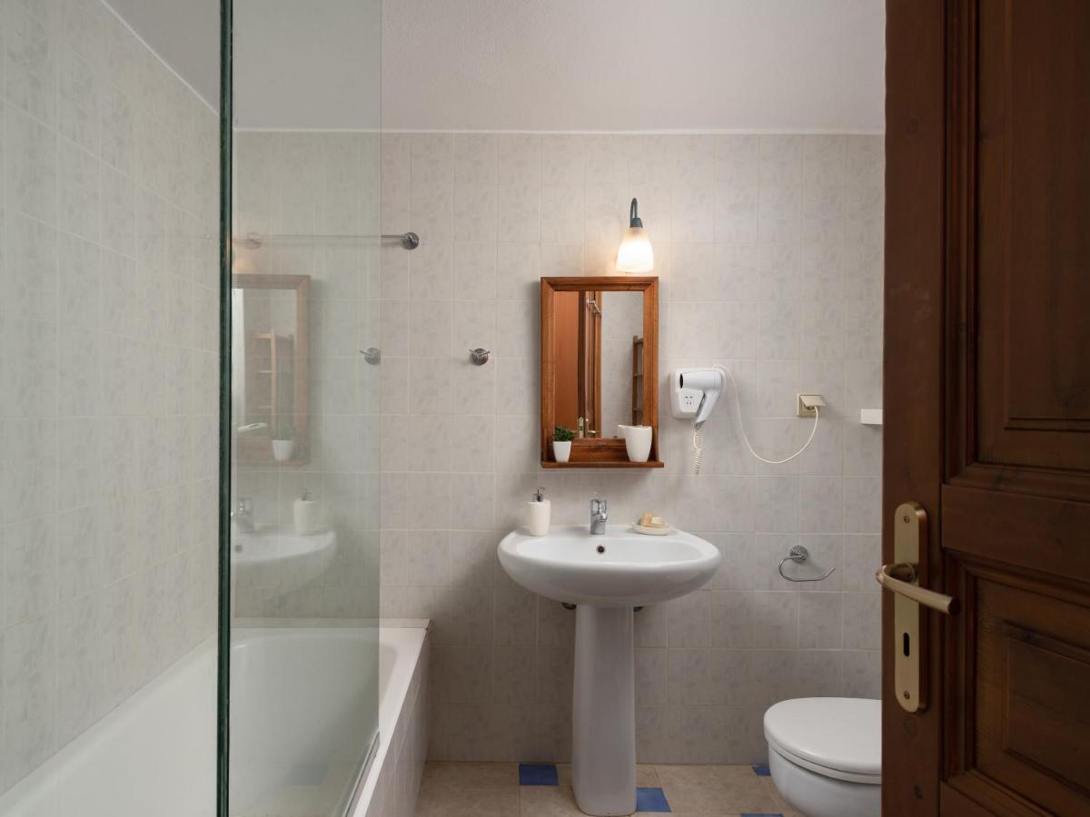 Aura Traditional Apartment Prinés エクステリア 写真
